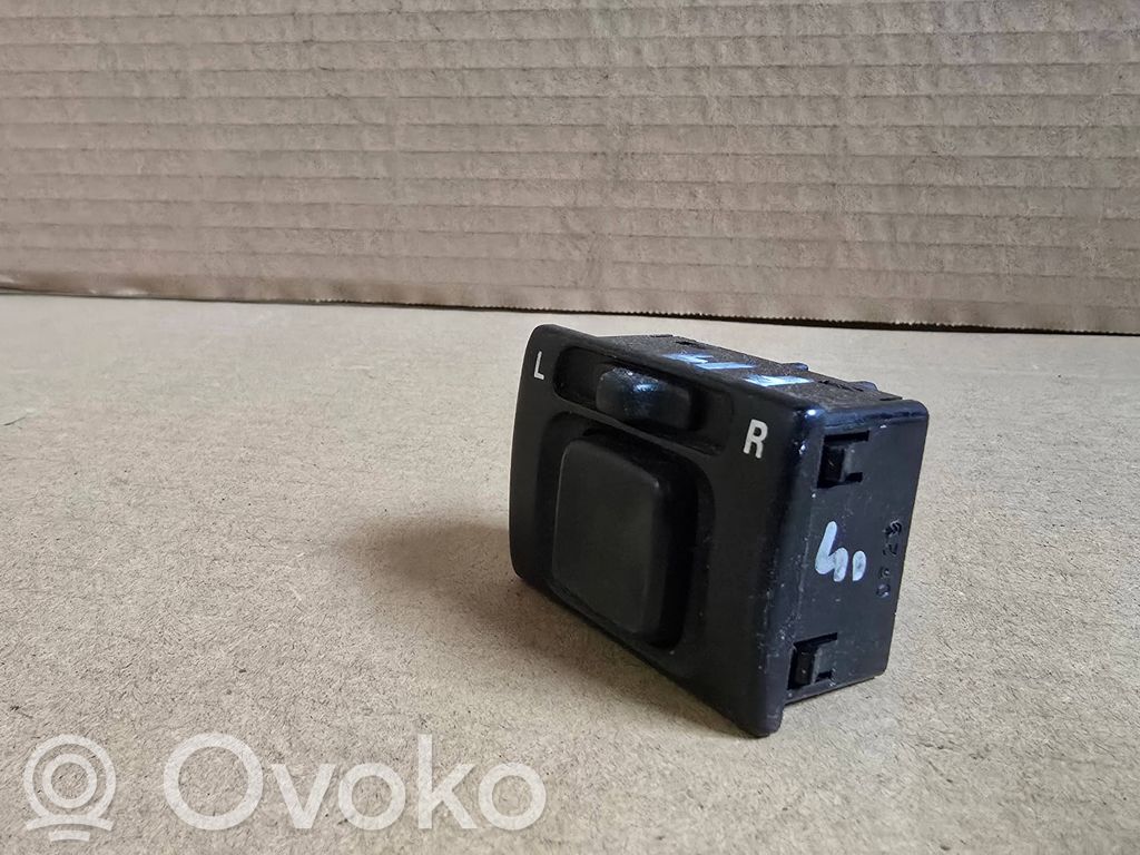 Suzuki Ignis Wing mirror switch 