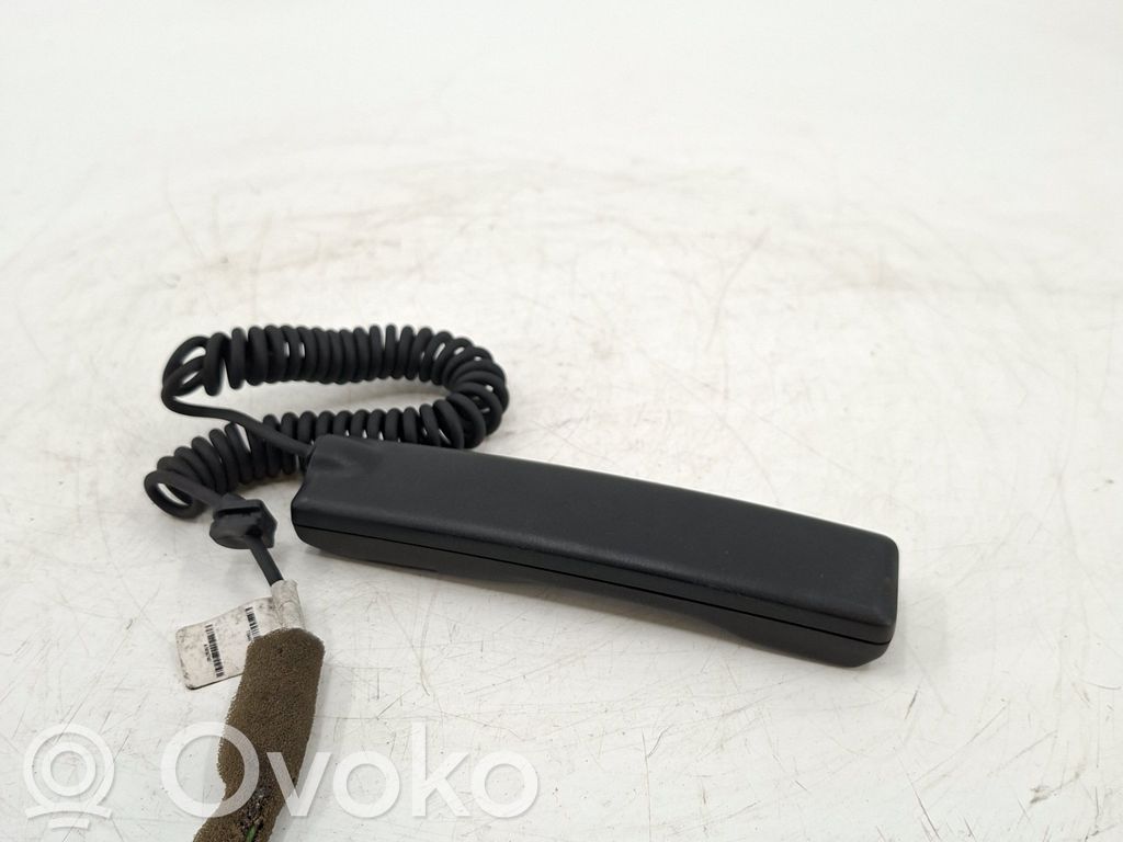 Autopuhelin   08673741