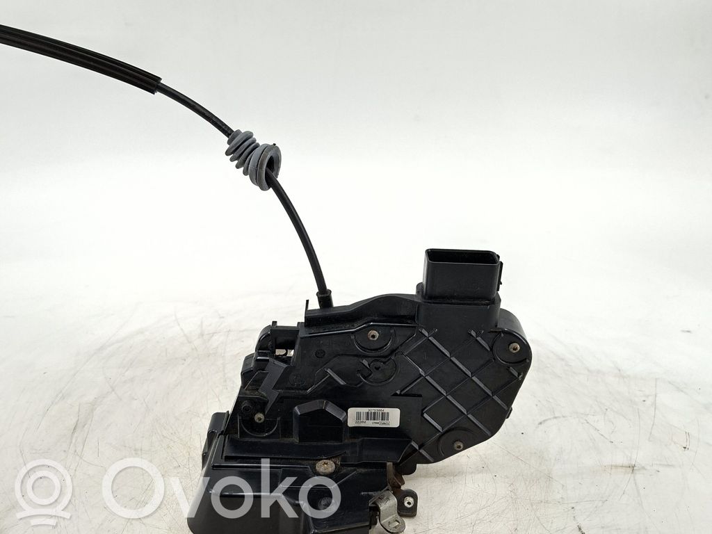 Volvo S40 Front door lock 