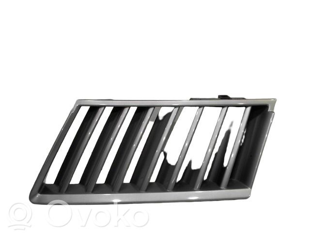 Renault Vel Satis Front bumper upper radiator grill 