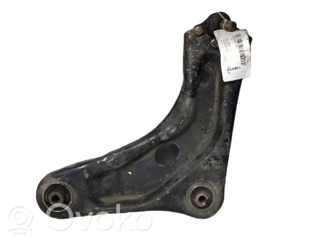 Peugeot 207 Dolny wahacz przedni 
