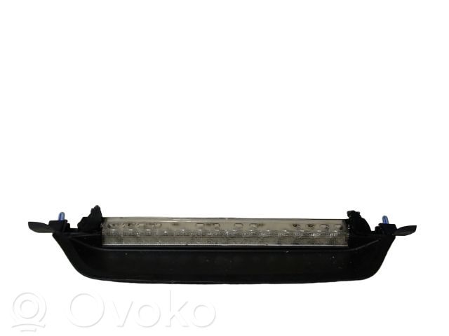 Kolmas/lisäjarruvalo   63256905492,63256905492
