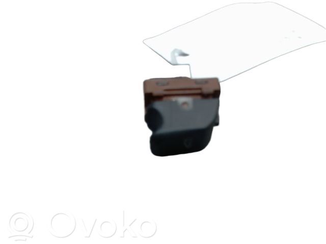 Tailgate/boot open switch button   5N0827566AA,4H0959831A,5N0827566AA