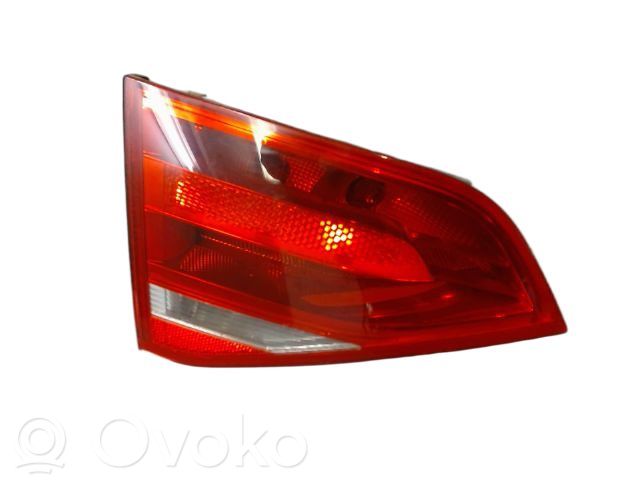 Audi A4 S4 B8 8K Lampy tylnej klapy bagażnika 