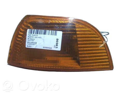 Fiat Punto (176) Kierunkowskaz przedni 