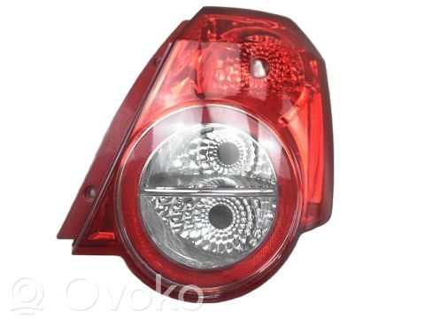 Lampa tylna   95952067,0816932,11350712,16232732,2106881,2222039,2351906RLDUE,410010,42421452,53061,6926090,95952067,97,DW3274153