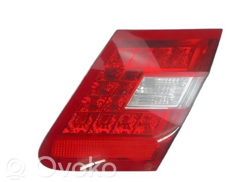 Mercedes-Benz E W212 Luci posteriori del portellone del bagagliaio 