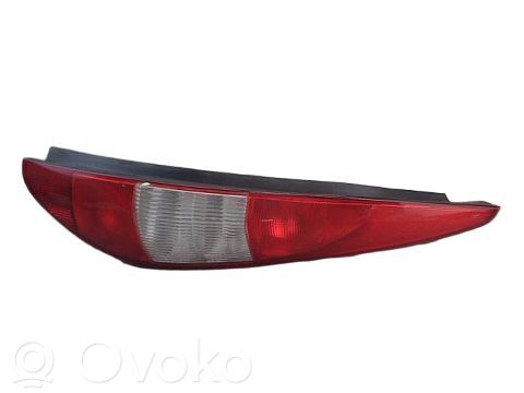 Lampa tylna   1331600,1114971,1115367,1121317,1126641,1127638,1127644,1128755,1130104,1130110,1327649,1331600,1427690,1828926,1S7113404CD,1S7113404CE,1S7113404CF,1S7113404CG,1S7113404CH,1S7113404CJ,1S7113A602CA,1S7113A602CB,1S7113A602CC,1S7113A602CD,1S7113A602CE,718121201721