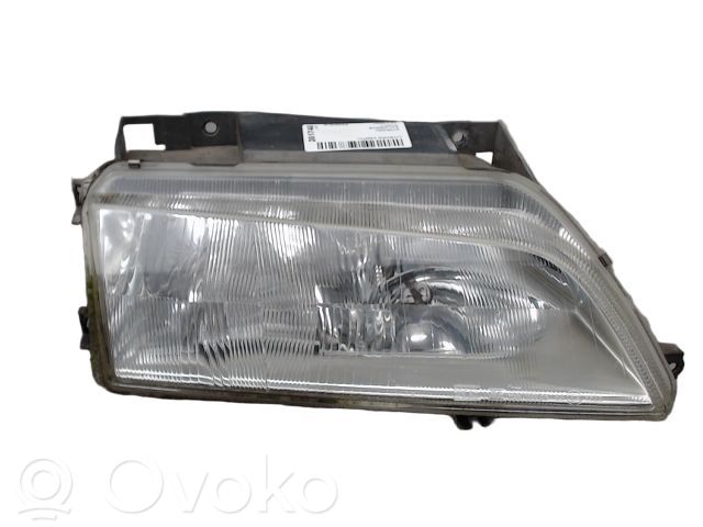 Citroen Xantia Lampa przednia 
