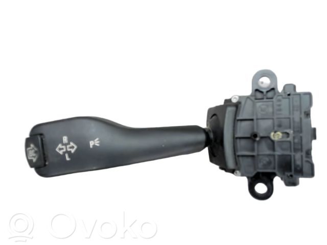 BMW X3 E83 Indicator stalk 
