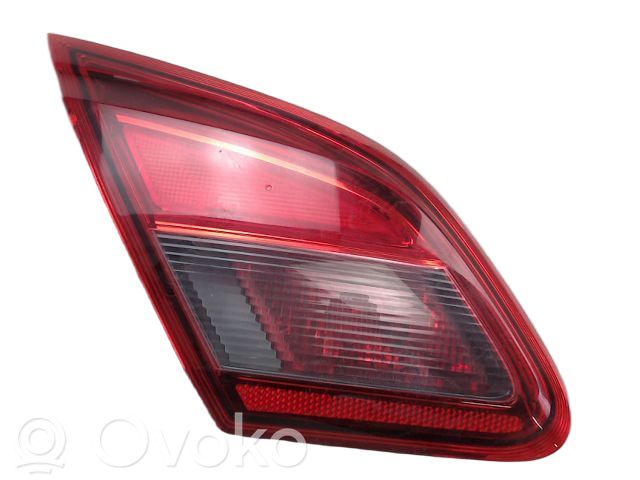 Opel Corsa E Lampy tylnej klapy bagażnika 