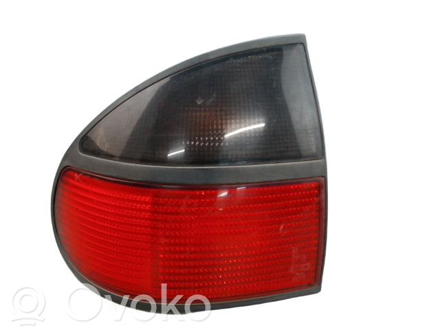 Renault Laguna I Lampa tylna 