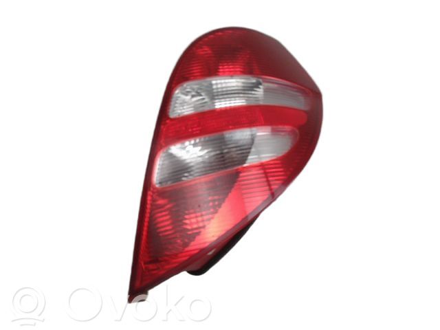 Mercedes-Benz A W169 Lampă spate în caroserie 
