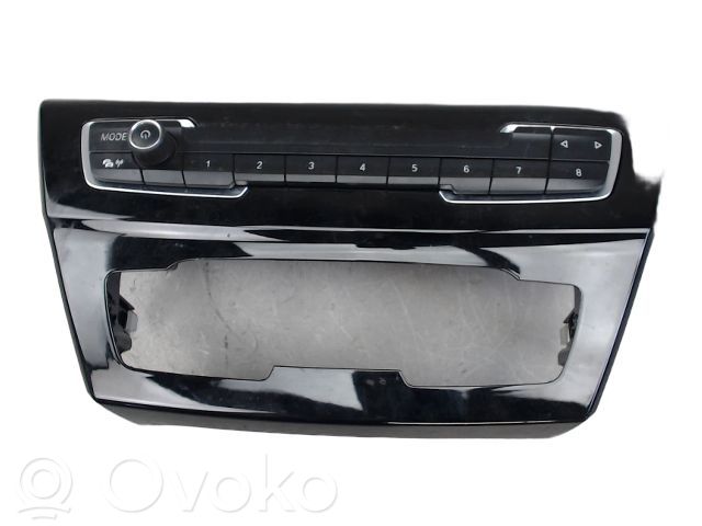 BMW X1 F48 F49 Panel radia 