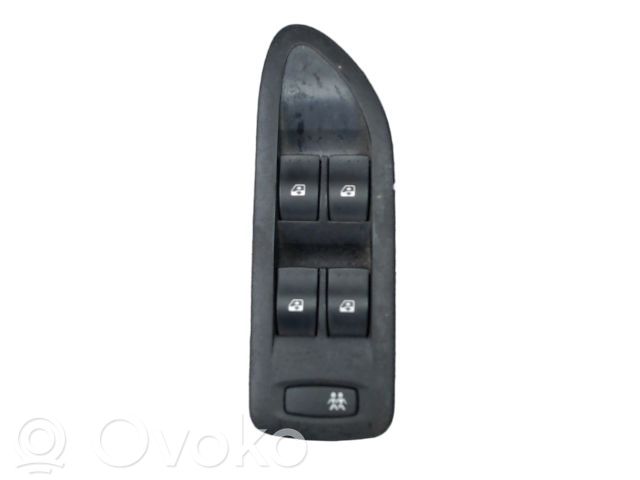 Electric window control switch   7701208404,7701208404