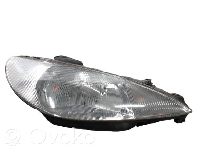 Peugeot 206 Lampa przednia 