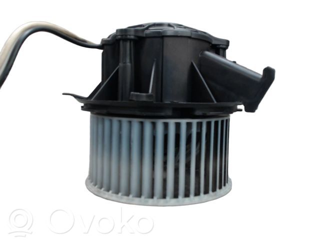 Opel Astra J Ventilator aerotermă 