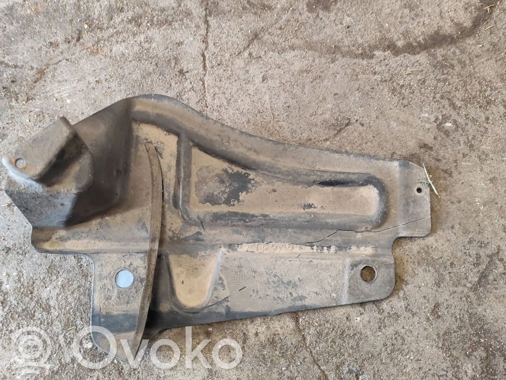 BMW 3 E92 E93 Priekinės važiuoklės dugno apsauga 