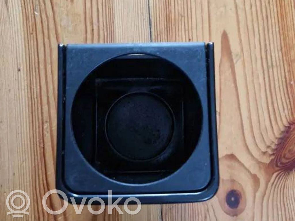 Volvo S80 Puodelio laikiklis 