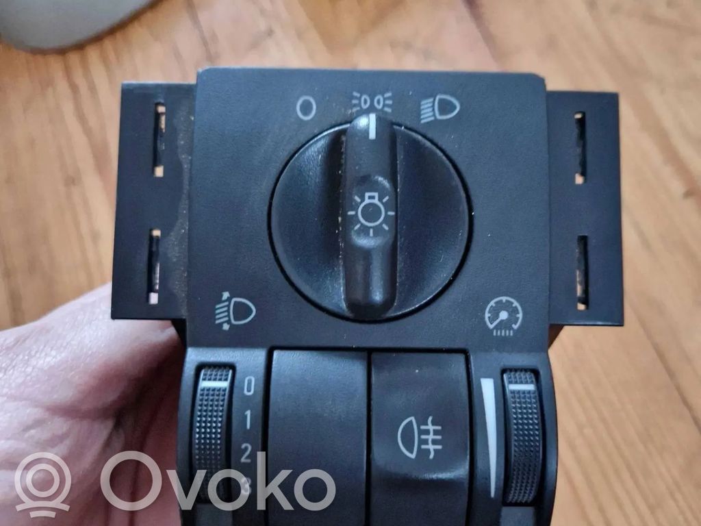 Opel Corsa C Light switch 
