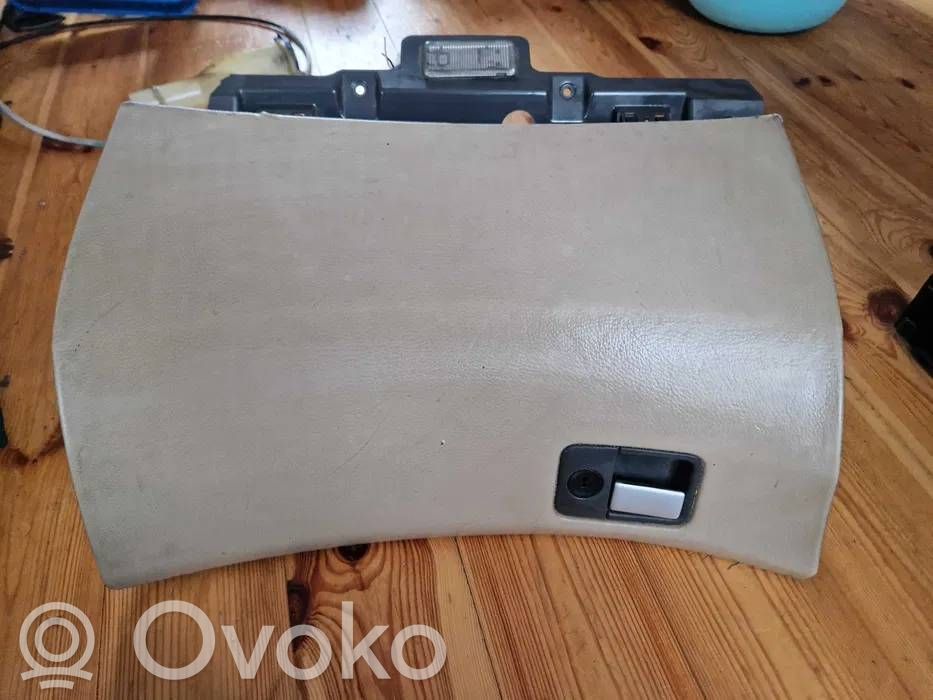 Handschuhfach   9164486,1264