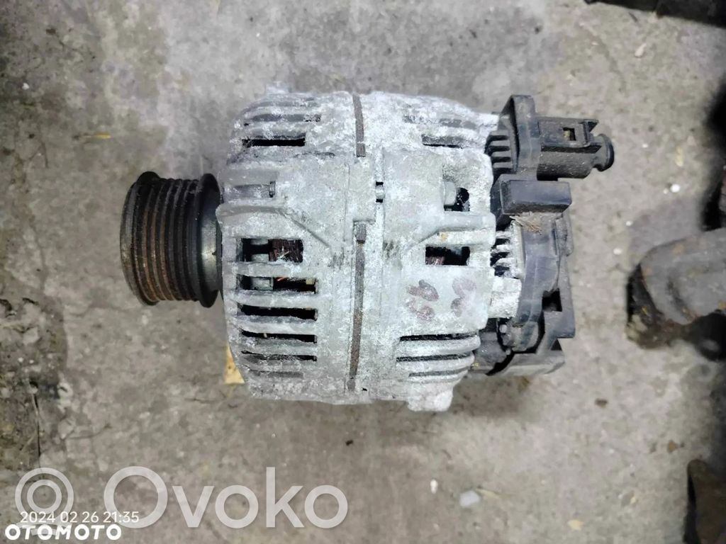Alternator   STX100199,90A,14V