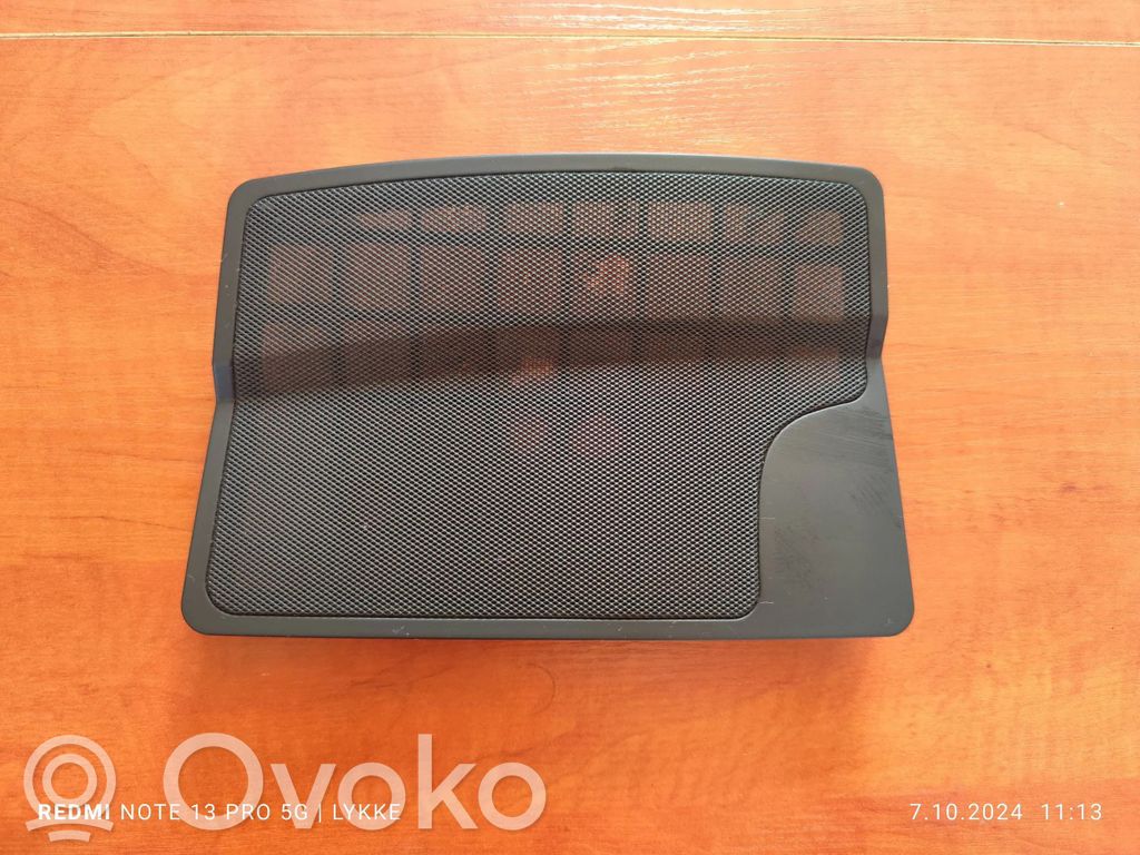 BMW 5 E60 E61 Centrinio garsiakalbio apdaila 