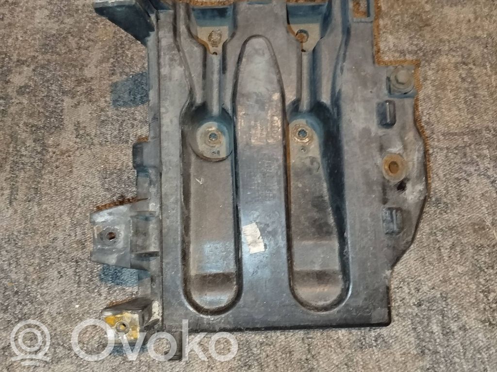 Audi TT Mk1 Akkulaatikon alusta 