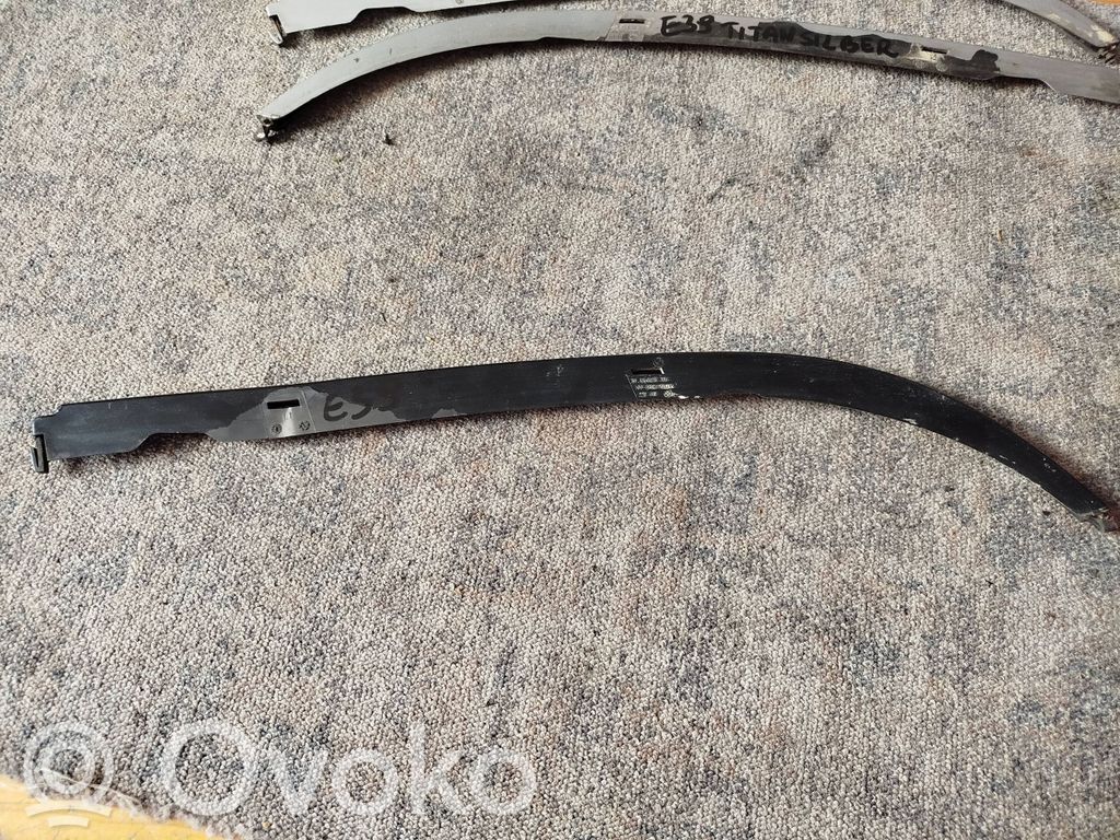BMW 5 E39 Ornament sub far 
