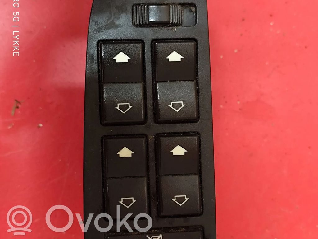 BMW 5 E39 Elektrisko logu slēdzis 