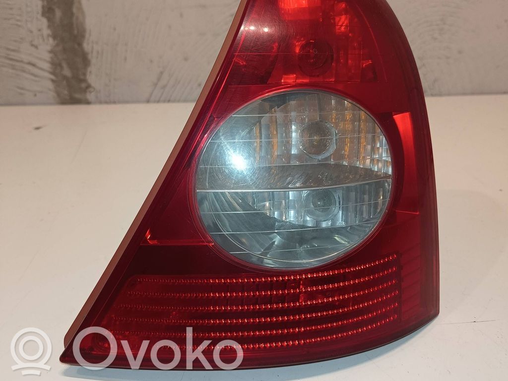 Renault Clio II Luci posteriori 
