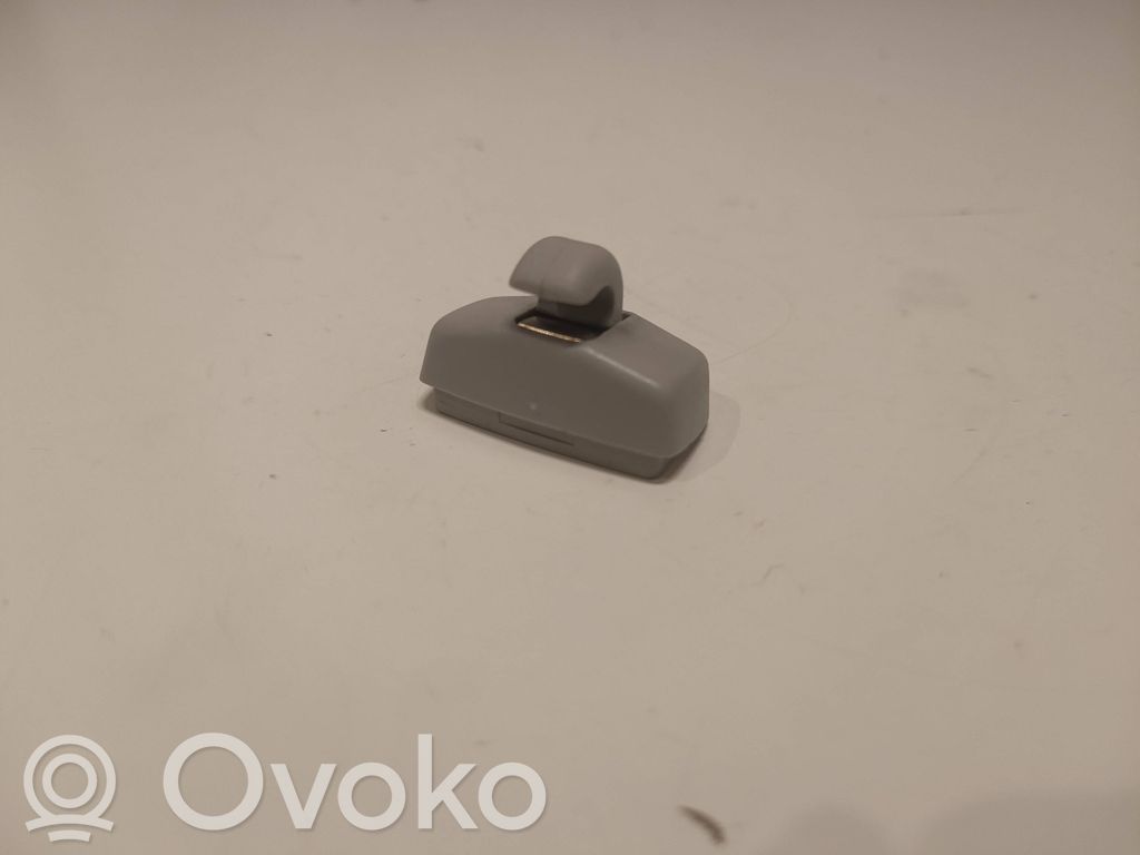 Skoda Fabia Mk1 (6Y) Uchwyt osłony przeciwsłonecznej szyberdachu 