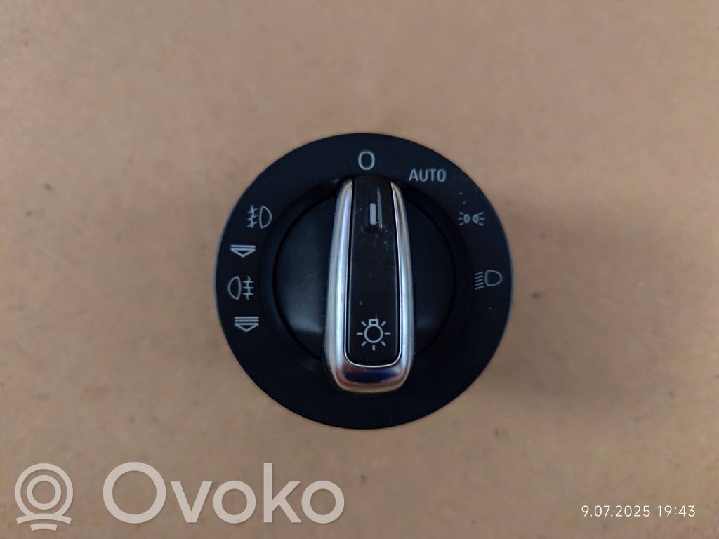 Light switch   4F2941531E