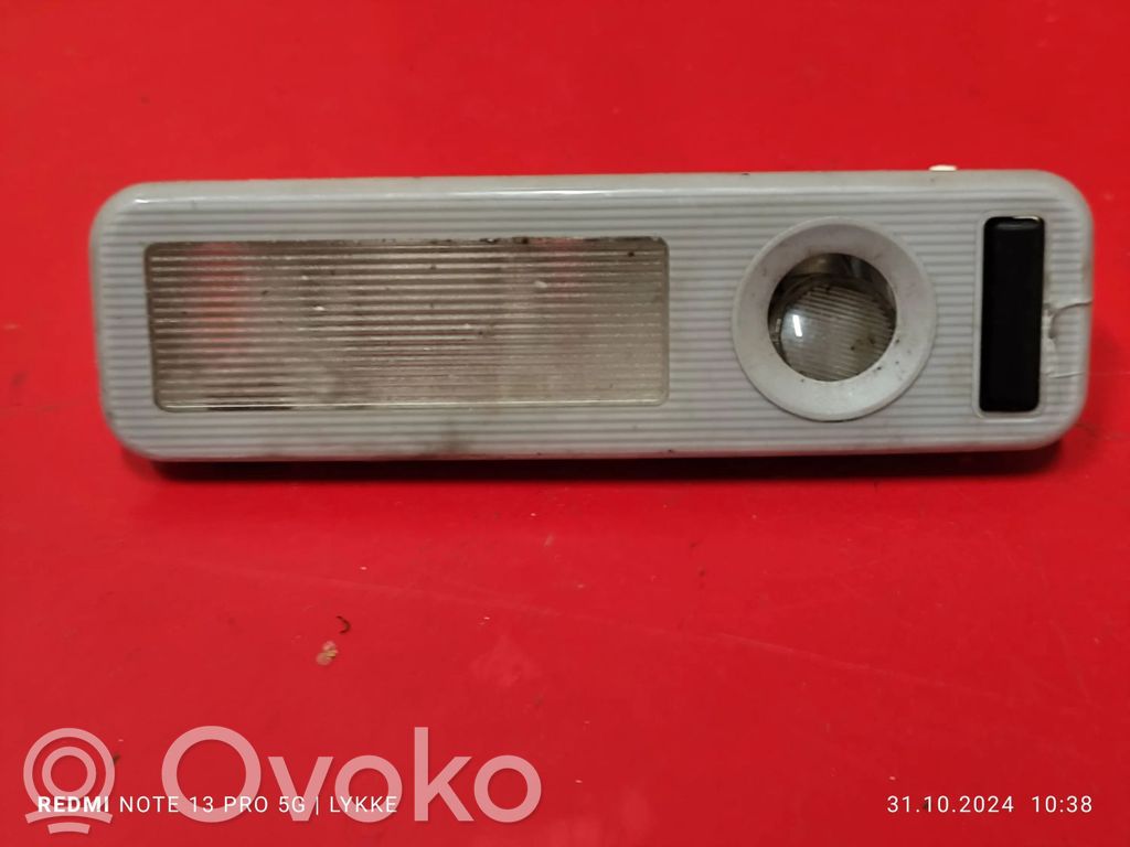 BMW 5 E39 Takaistuimen valo 