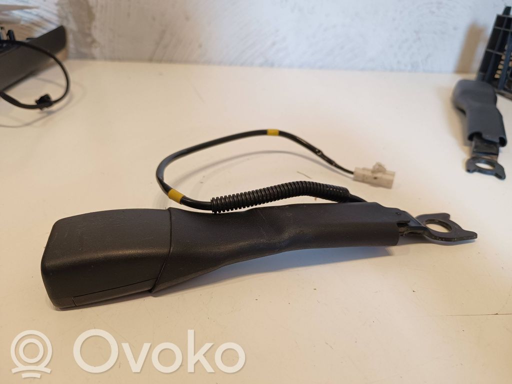 Peugeot 107 Front seatbelt buckle 