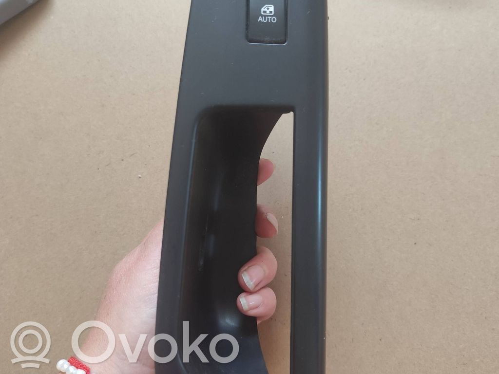 KIA Ceed Electric window control switch 