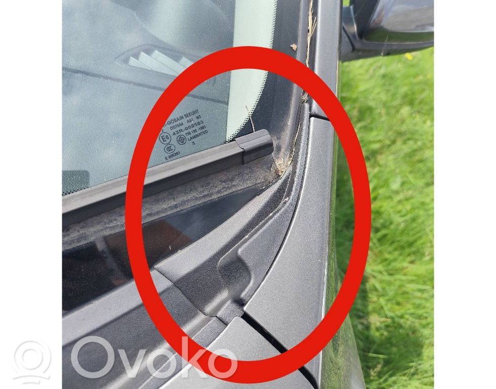 Mazda 3 II Front arch trim 