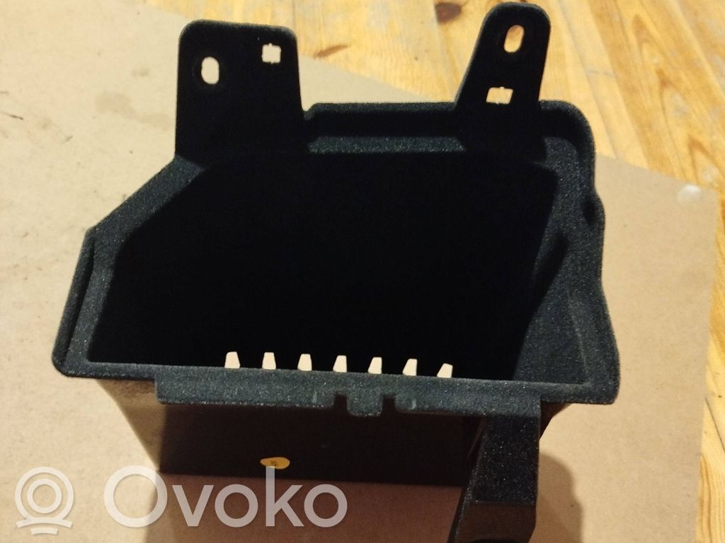 Guantera   4K2857925,2092923X,T0534079