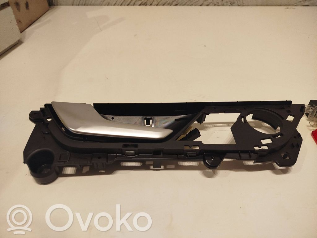 Audi A6 S6 C8 4K Manecilla interna puerta trasera 
