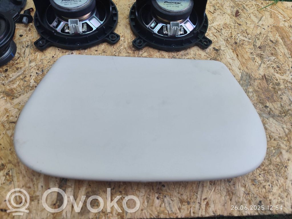Saab 9-5 Third/center stoplight 