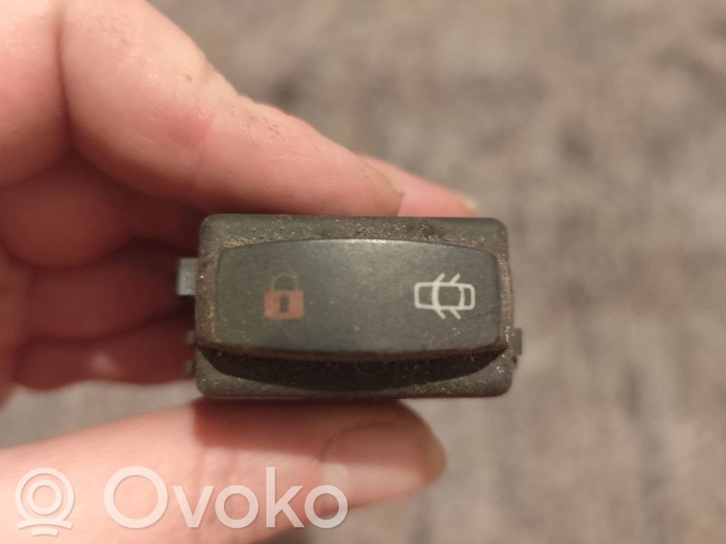 Renault Laguna II Central locking switch button 