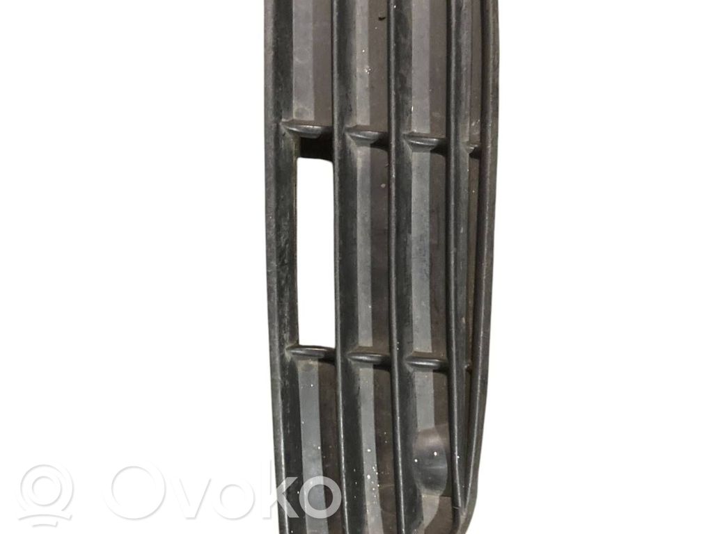 Audi 80 90 S2 B4 Grilă inferioară bară față 