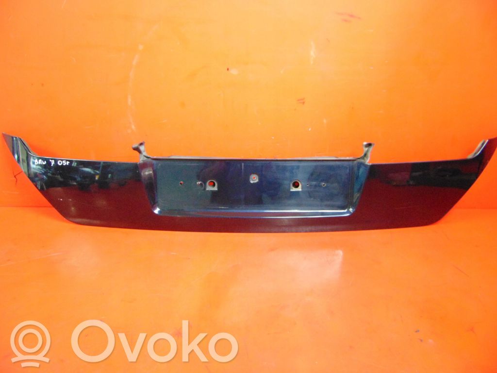 BMW 7 E65 E66 Mască capotă portbagaj 