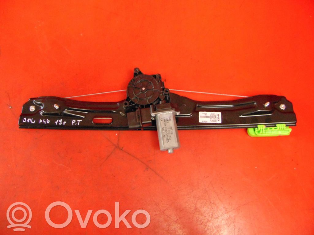 BMW 2 F46 Elektryczny podnośnik szyby drzwi tylnych 