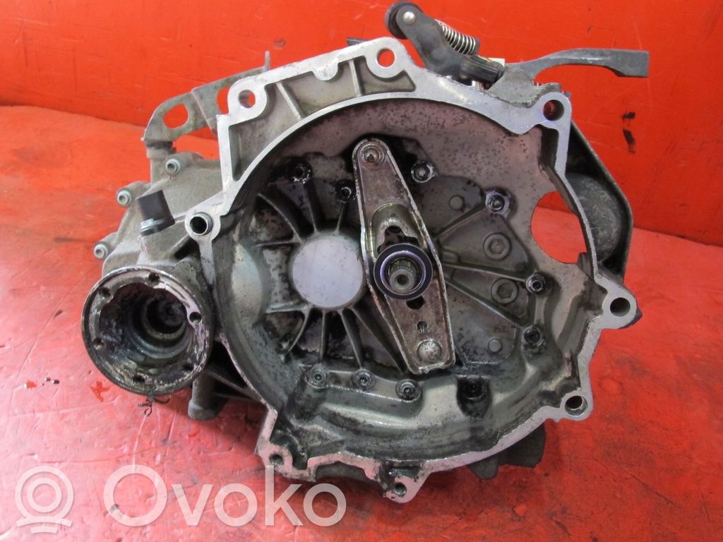 Skoda Fabia Mk2 (5J) Mehāniska 5 ātrumu pārnesumkārba 