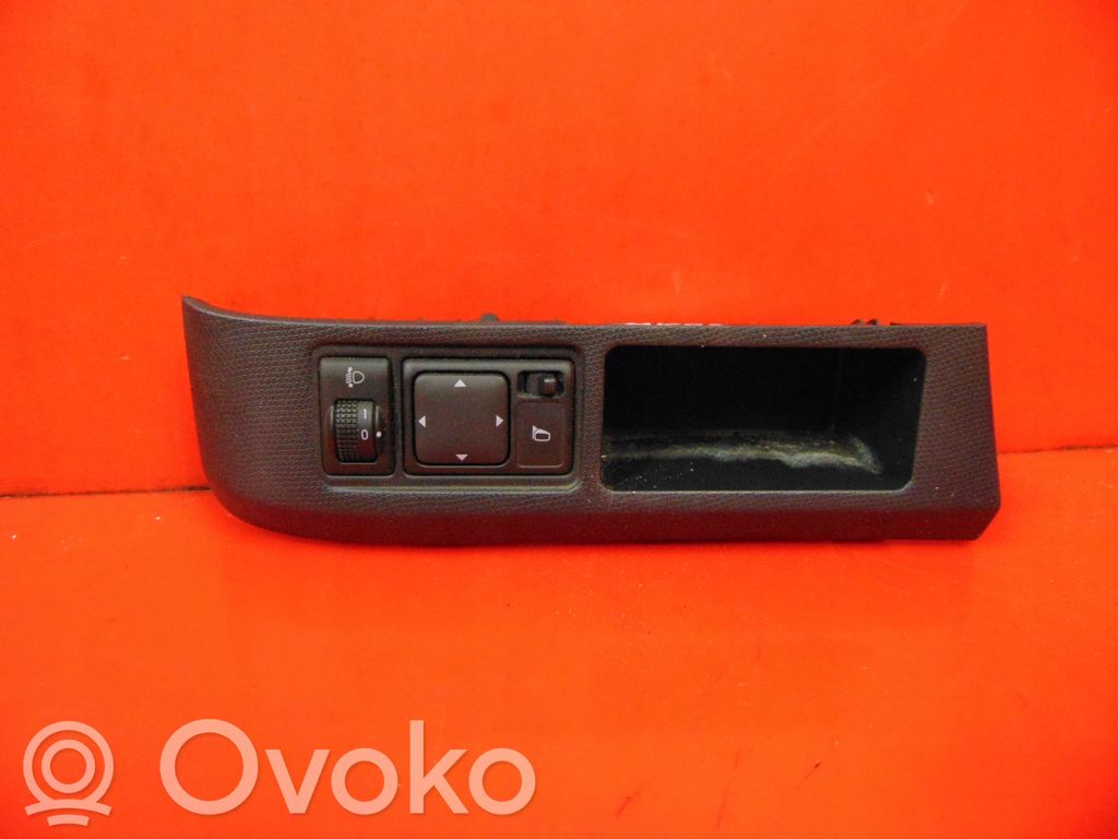 Nissan Micra Wing mirror switch 