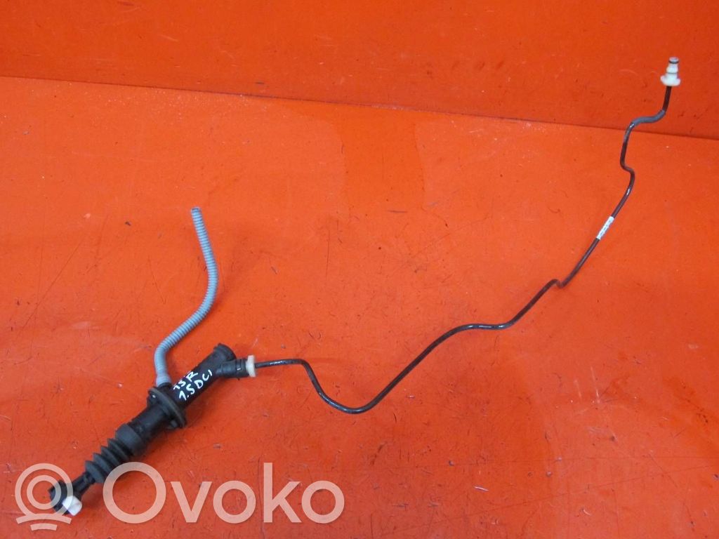 Renault Clio IV Clutch slave cylinder 
