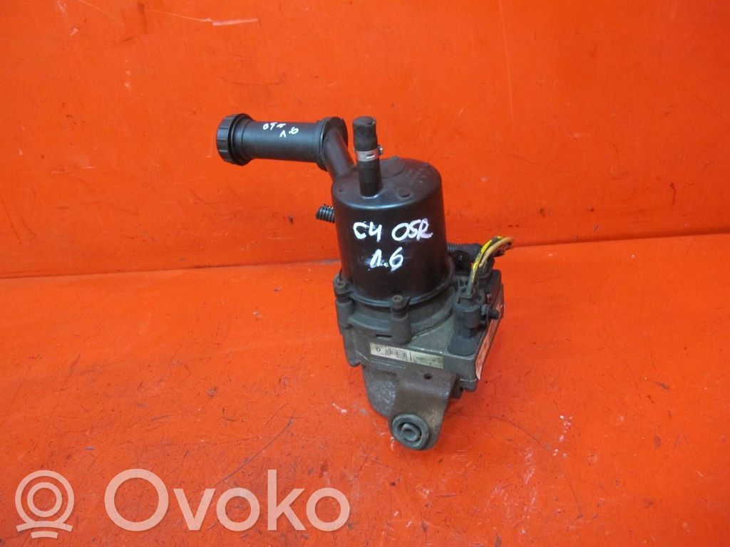 Citroen C4 I Ohjaustehostimen pumppu 