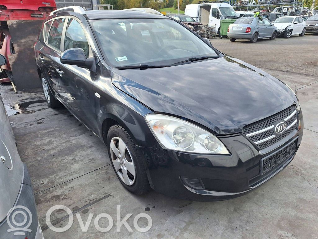 KIA Ceed Lokasuoja 