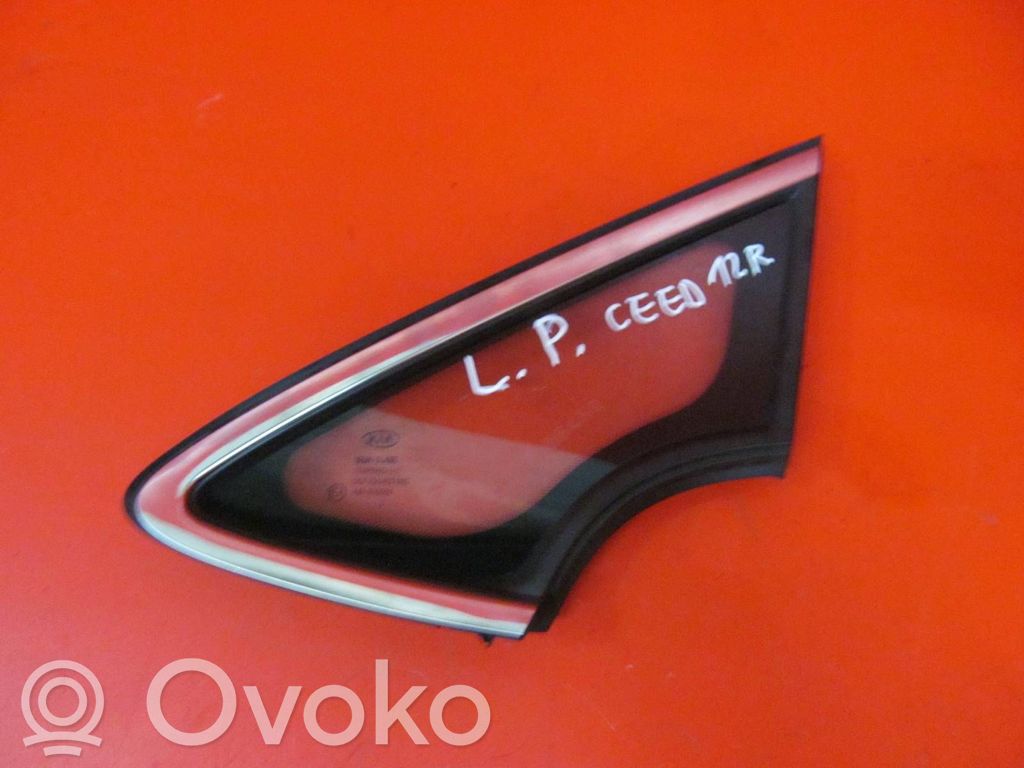 KIA Ceed Front triangle window/glass 